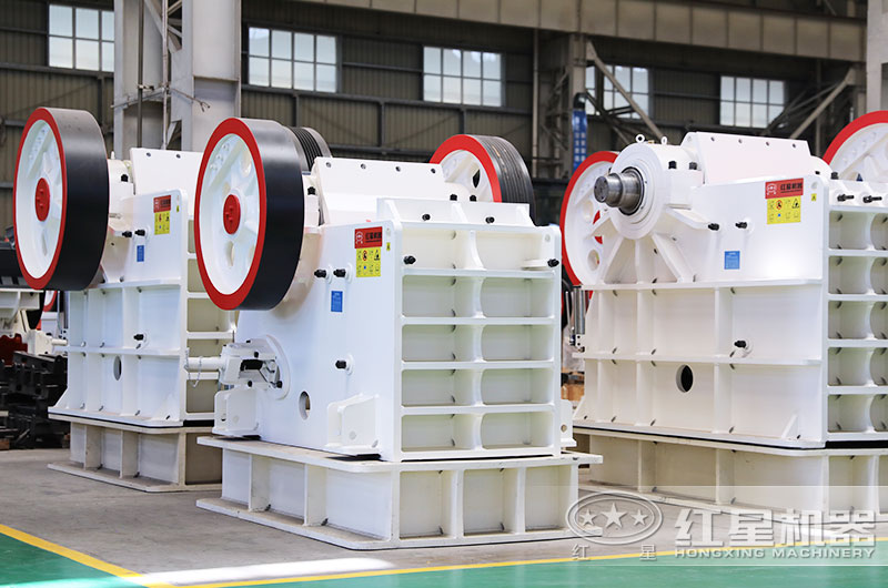 顎式礦山破碎機圖片 顎式礦山破碎機圖片