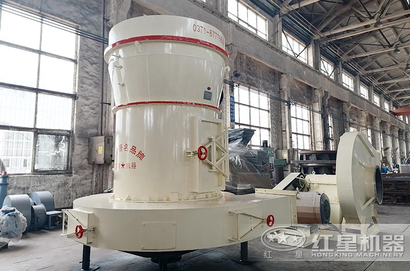 大型雷蒙磨粉機(jī)車間實拍