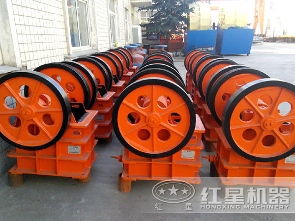 顎式破碎機(jī) 顎式破碎機(jī)