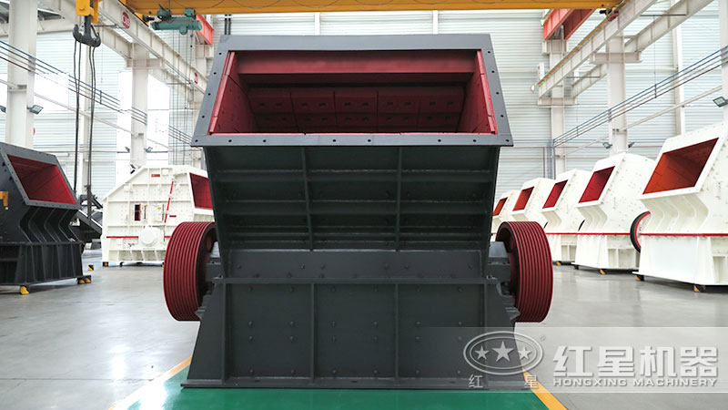 反擊破碎機(jī)適用于軟硬物料的二級破碎作業(yè) 反擊破碎機(jī)適用于軟硬物料的二級破碎作業(yè)