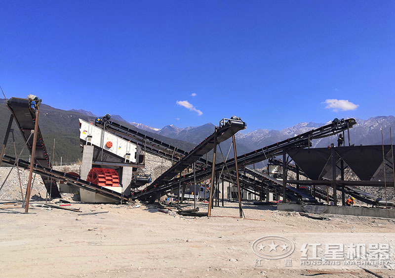 300t/h洗砂生產(chǎn)線配置3227輪斗洗砂機 300t/h洗砂生產(chǎn)線配置3227輪斗洗砂機