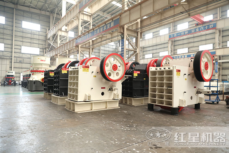 1060破碎機(jī)，紅星機(jī)器廠家車間現(xiàn)貨