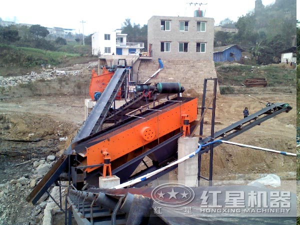 時(shí)產(chǎn)600噸花崗巖碎石生產(chǎn)現(xiàn)場