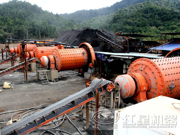 硫鐵礦選礦生產(chǎn)線現(xiàn)場(chǎng)圖 硫鐵礦選礦生產(chǎn)線現(xiàn)場(chǎng)圖