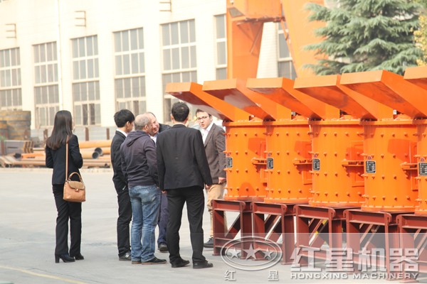 客戶(hù)參觀現(xiàn)場(chǎng)