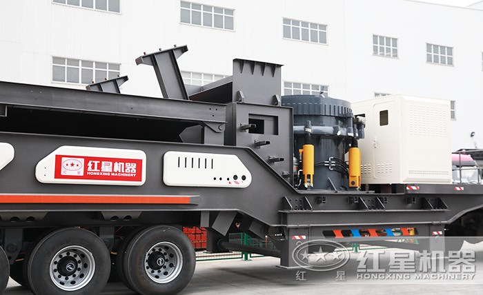 搭載圓錐破碎機(jī)移動破碎篩分設(shè)備 搭載圓錐破碎機(jī)移動破碎篩分設(shè)備