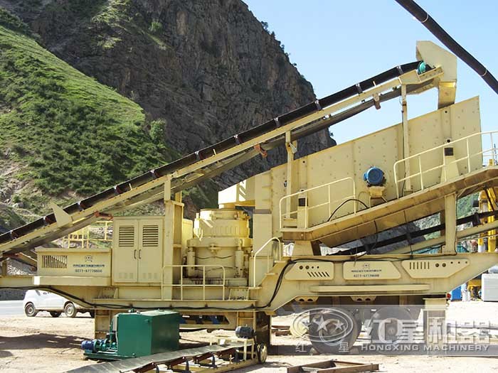 紅星綠色移動圓錐破碎站現(xiàn)場 紅星綠色移動圓錐破碎站現(xiàn)場