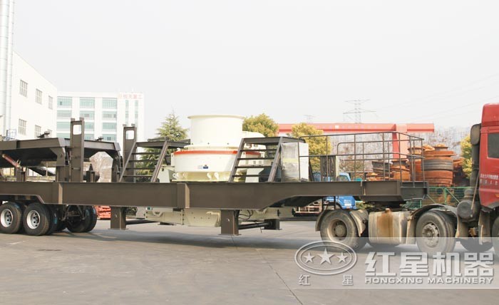 輪胎裝置下的大型車(chē)載式制砂機(jī) 輪胎裝置下的大型車(chē)載式制砂機(jī)