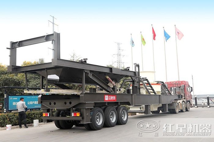 江西選用移動制砂機開往施工現(xiàn)場