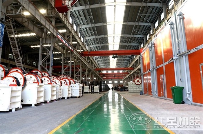 紅星石子磨砂機車間一角 紅星石子磨砂機車間一角