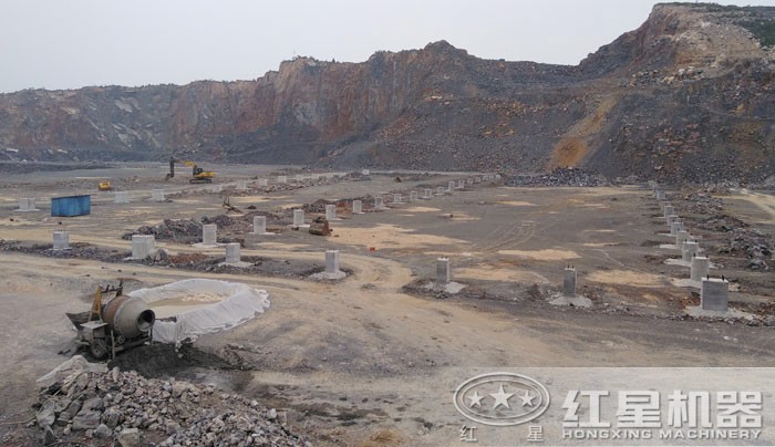 整理場地，地基打樁