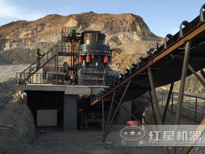 圓錐破碎機(jī)安裝現(xiàn)場 圓錐破碎機(jī)安裝現(xiàn)場