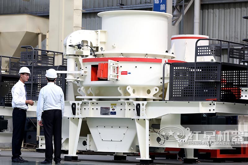 一對(duì)一為客戶講解設(shè)備，可按照客戶需求定制設(shè)備