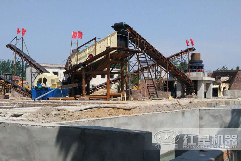 鵝卵石制砂、洗砂現(xiàn)場(chǎng)