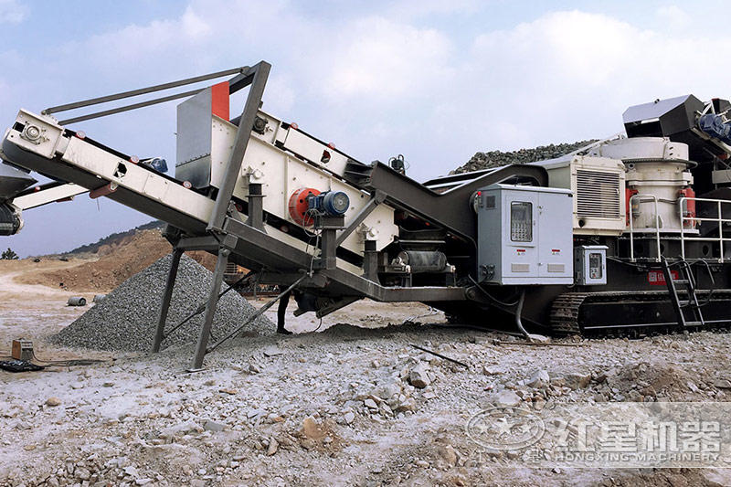 移動式磕石機(jī)現(xiàn)場 移動式磕石機(jī)現(xiàn)場