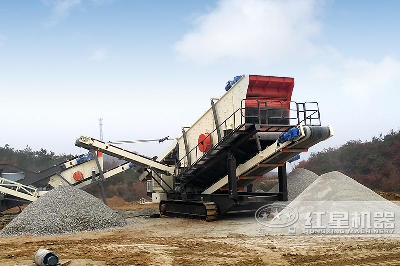 車載流動(dòng)磕石機(jī)現(xiàn)場(chǎng)物料 車載流動(dòng)磕石機(jī)現(xiàn)場(chǎng)物料