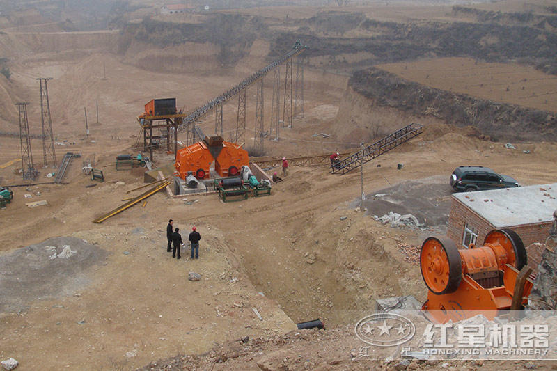 碎石生產(chǎn)線安裝現(xiàn)場 碎石生產(chǎn)線安裝現(xiàn)場