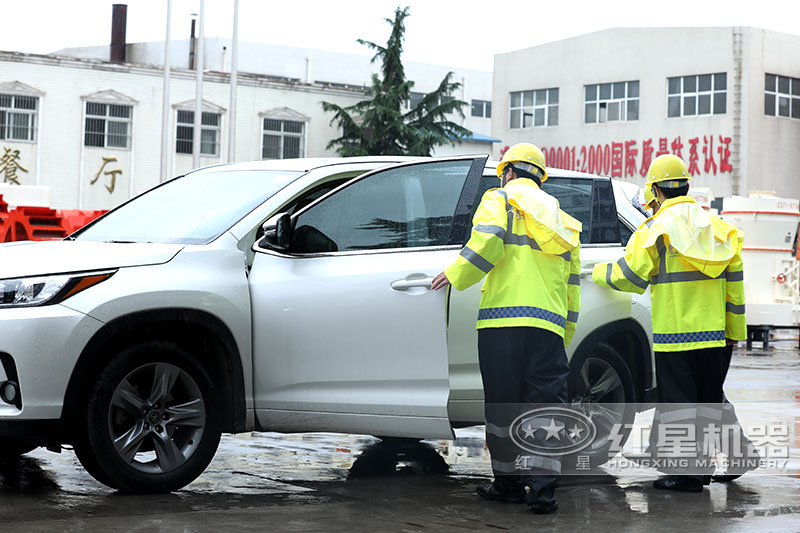 強大的售后團隊，隨時為您解決麻煩