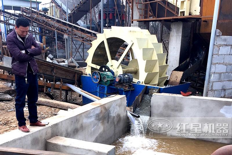 河沙制砂、洗砂現(xiàn)場(chǎng)