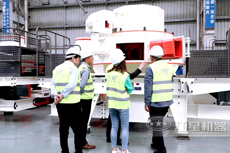 車間內(nèi)一角，客戶來廠中考察