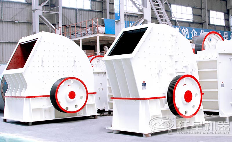 PCZ型錘破碎石機(jī)價(jià)格劃算，產(chǎn)量大