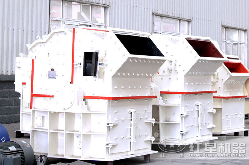 細(xì)碎打沙機(jī)，采用立體錘頭，便于更換