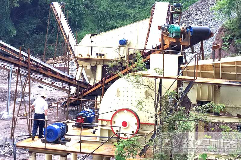 兩臺(tái)錘破共同作業(yè)，提高效率