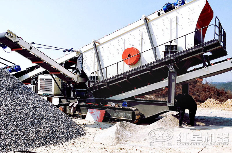 車載碎石機移動靈活，開起來就能跑