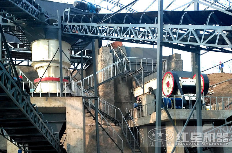 小型破碎機(jī)多種組合搭配方式，高產(chǎn)高收益