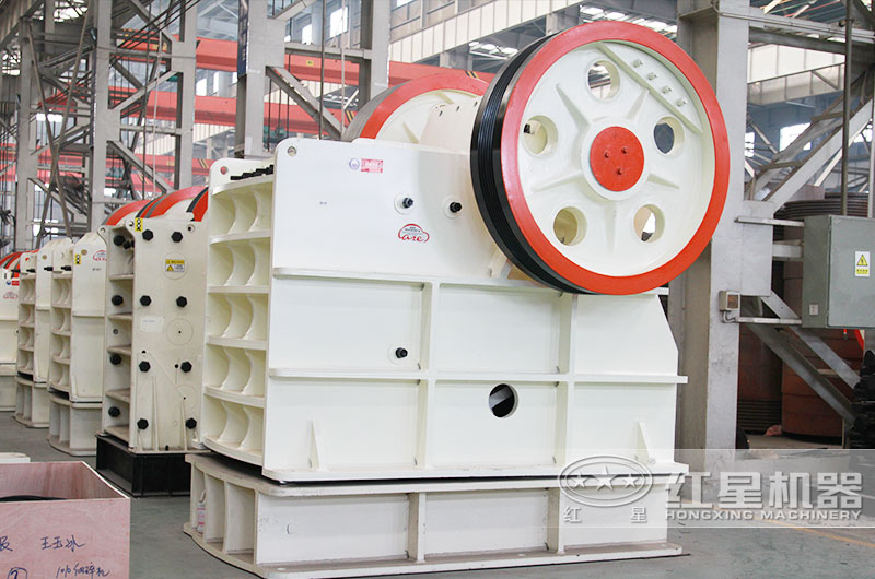 鄂式破碎機破碎比大，產(chǎn)量高