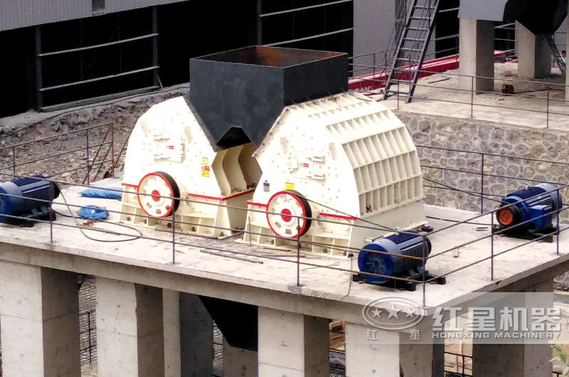 時(shí)產(chǎn)500噸礦山錘式破碎機(jī)價(jià)格多少？型號(hào)有哪些？