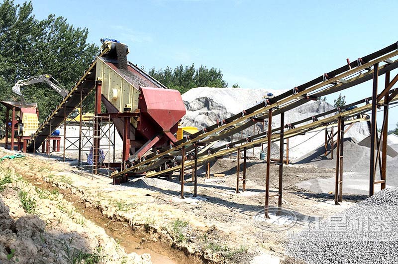 時(shí)產(chǎn)500噸礦山錘式破碎機(jī)價(jià)格多少？型號(hào)有哪些？