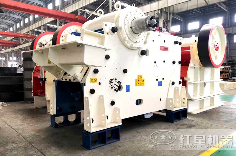 CJ歐版鄂式破石機(jī)，整體鋼架底座占用空間小