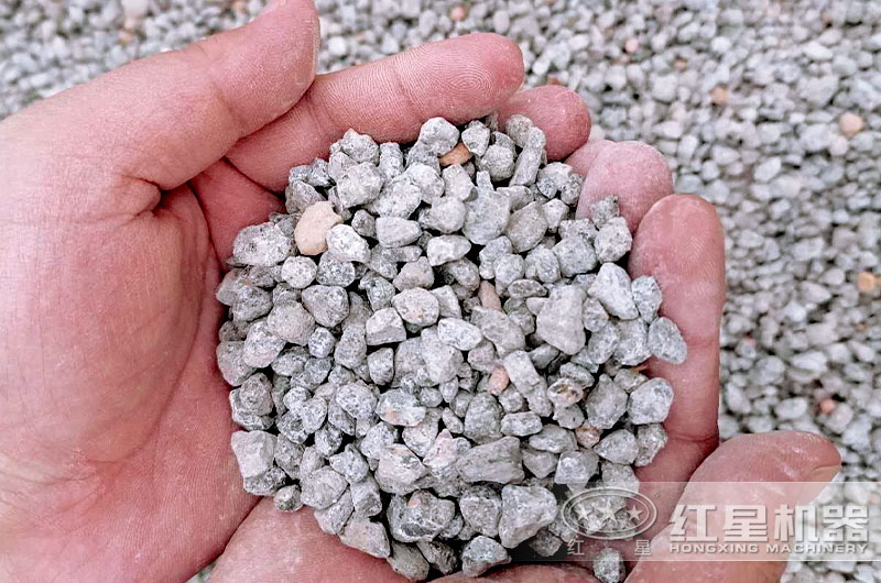 專業(yè)制砂機(jī)生產(chǎn)成品粒形好，整齊度高